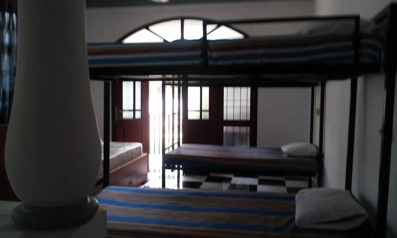 Negombo Hostel Villa