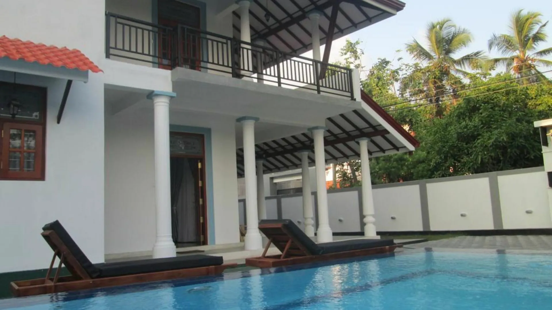 Negombo Hostel Villa